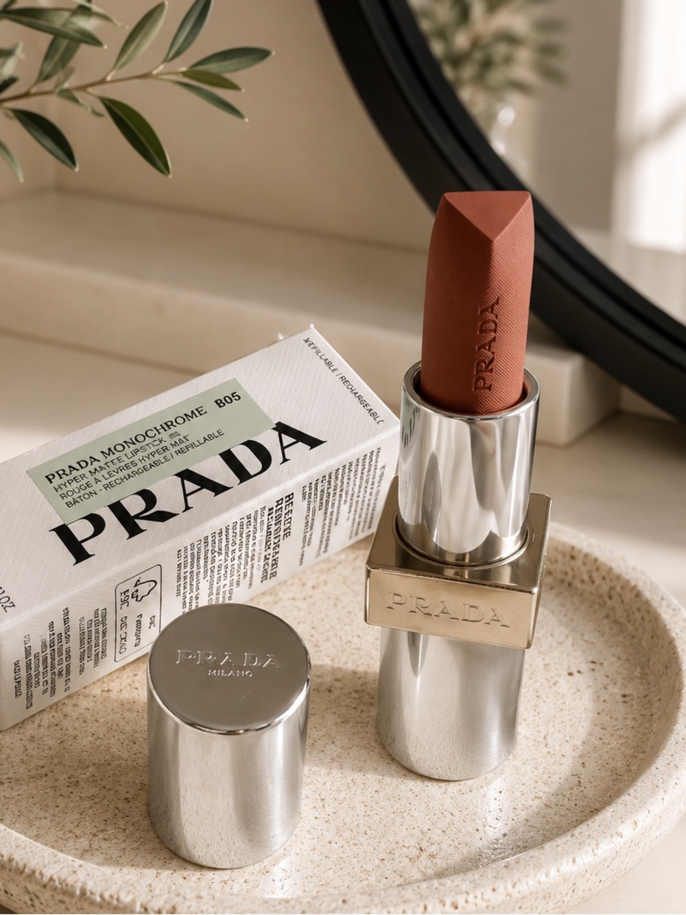 Prada Monochrome Lipstick — 
HYPER MATTE
B05 FAUVE